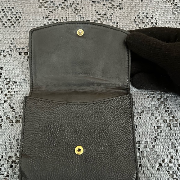 Authentic CHANEL compact wallet - Picture 3 of 12